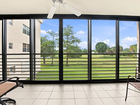 3231 HOLIDAY SPRINGS Boulevard #205, Margate, FL 33063
