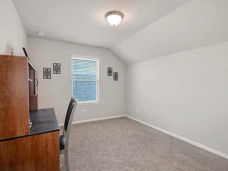 8426 Moonlight Bay Cir — Photo 34