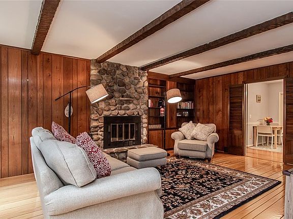 5th image of 24 Sandpiper Ln