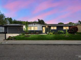 2044 N Fairmeadow Dr, Boise, ID 83704