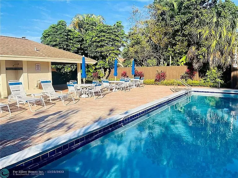 7755 Kenway Pl E — Photo 30