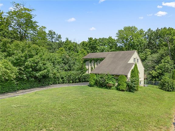 2nd image of 6006 Lynnaway Dr