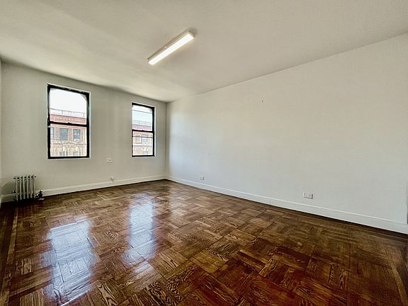 4th image of 400 Fort Washington Ave APT 5B