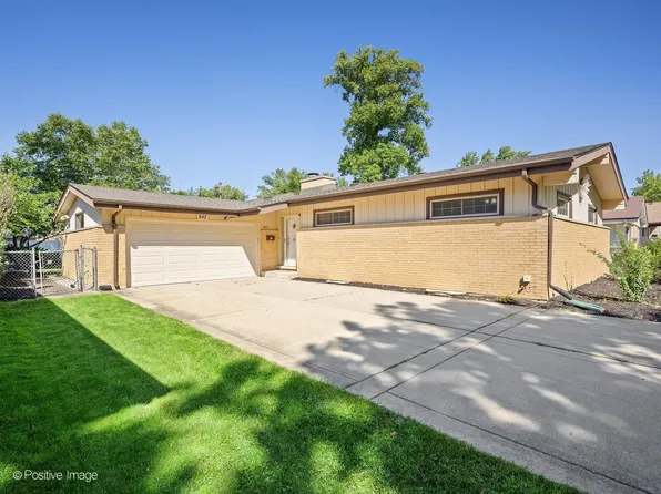 842 S Euclid Ave, Villa Park, IL 60181