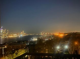 6010 Boulevard E #82, West New York, NJ