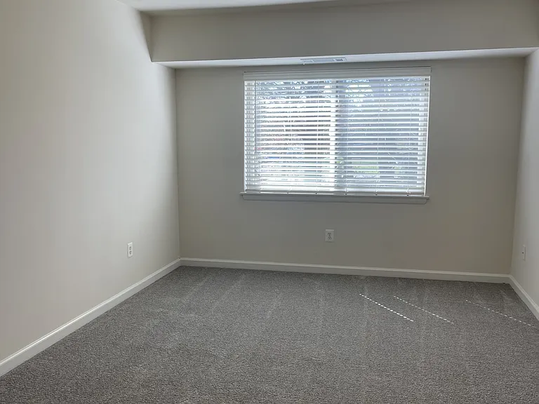8400 Sky View Driveunit #102 — Photo 8