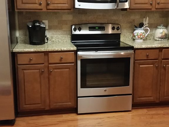 2nd image of 3003 Watch Hill Dr SE