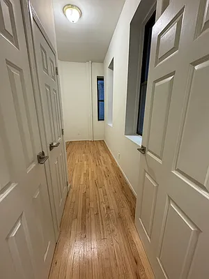 Rented by Peter R. Hungerford, LREB | media 17