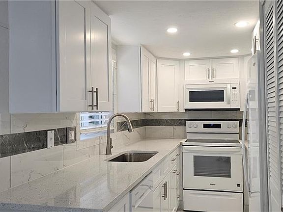 5th image of 1251 7th Ave N APT 303