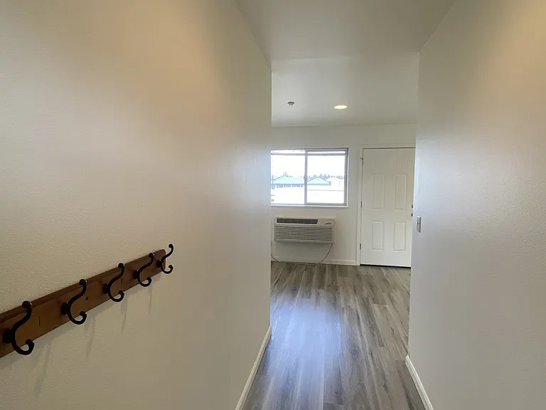 114 W Adams Ave #19 — Photo 3