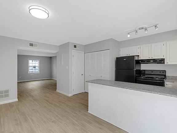 Newly Renovated Kitchen with Granite