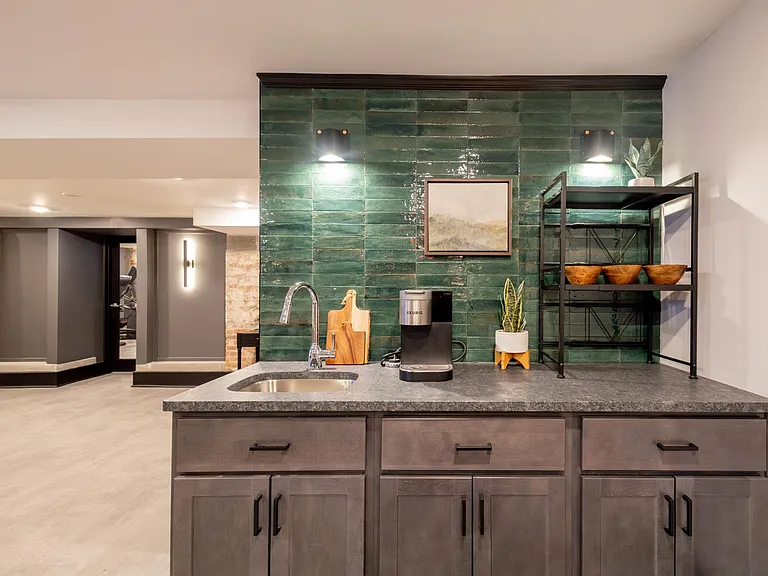 Rink Savoy Apartments — Photo 18