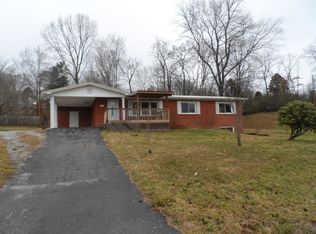 296 College Park Rd, La Follette, TN 37766