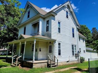 1404 7th St E, Menomonie, WI 54751