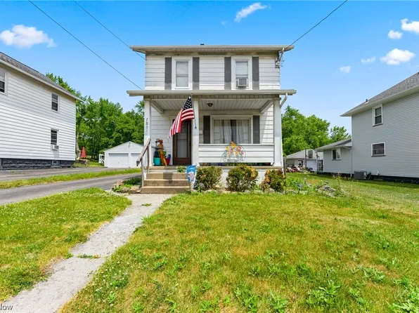 7861 3rd St, Masury, OH 44438