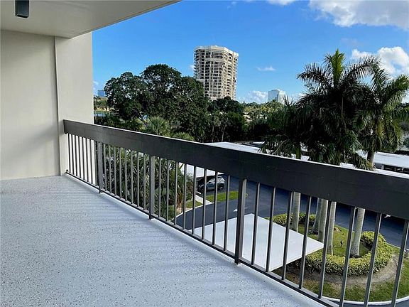 5th image of 2000 Presidential Way APT 406
