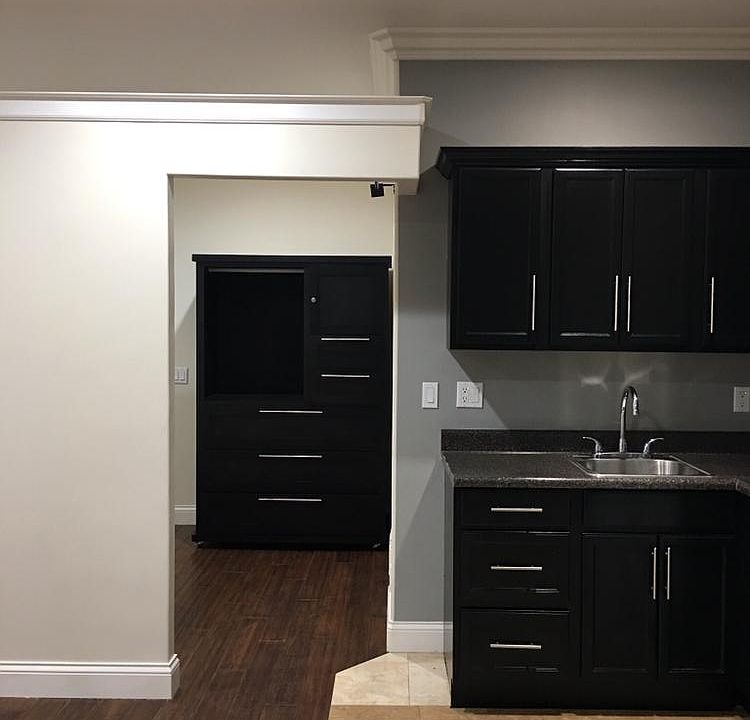 1st image of 3149 W 132nd St