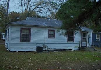 2nd image of 2738 Mimosa Ave