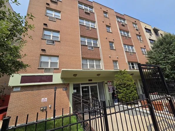 5950 N Kenmore Ave APT 505, Chicago, IL 60660