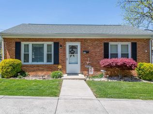 210 Lake Ave, Staunton, VA 24401
