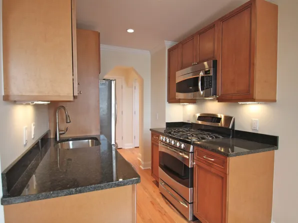 61 Brattle St #301, Cambridge, MA 02138