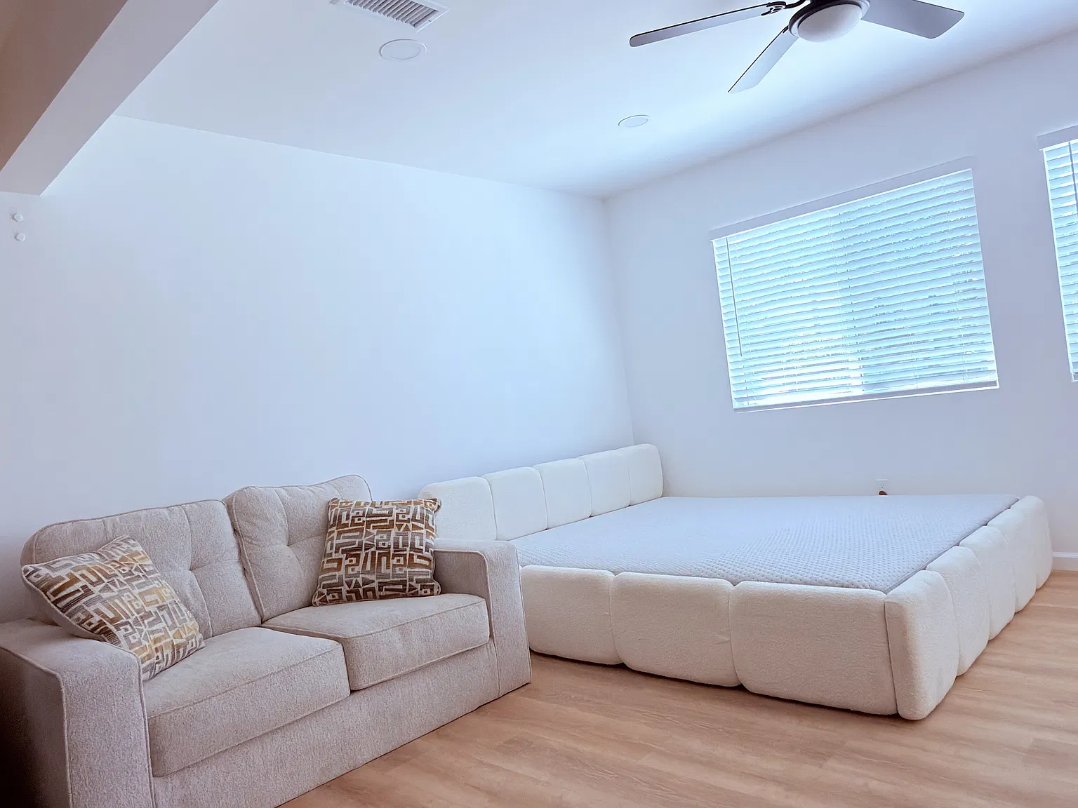 Studio, 600 sqft, $2,395 — Photo 4