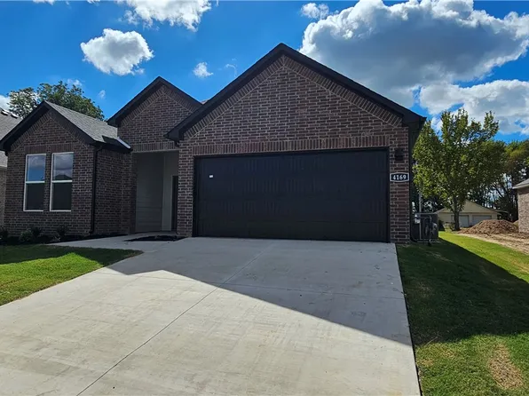 4169 Blossom Ave, Springdale, AR 72764