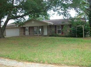 206 Richland Dr, Enterprise, AL 36330