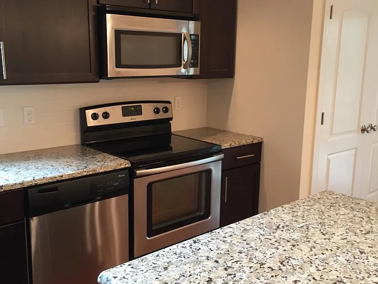 1131 Sunset Rd — Photo 4