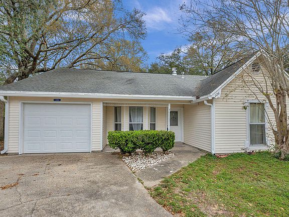 4th image of 126 Midland Ct