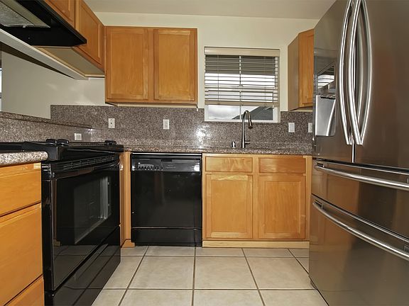 3rd image of 10 Halili Ln 1a-unit 1