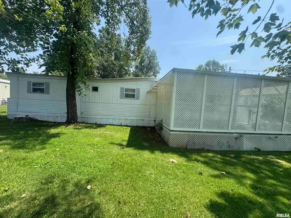 1701 N Russell St, Marion, IL 62959
