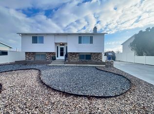 5549 S Obsidian Way, Salt Lake City, UT 84118