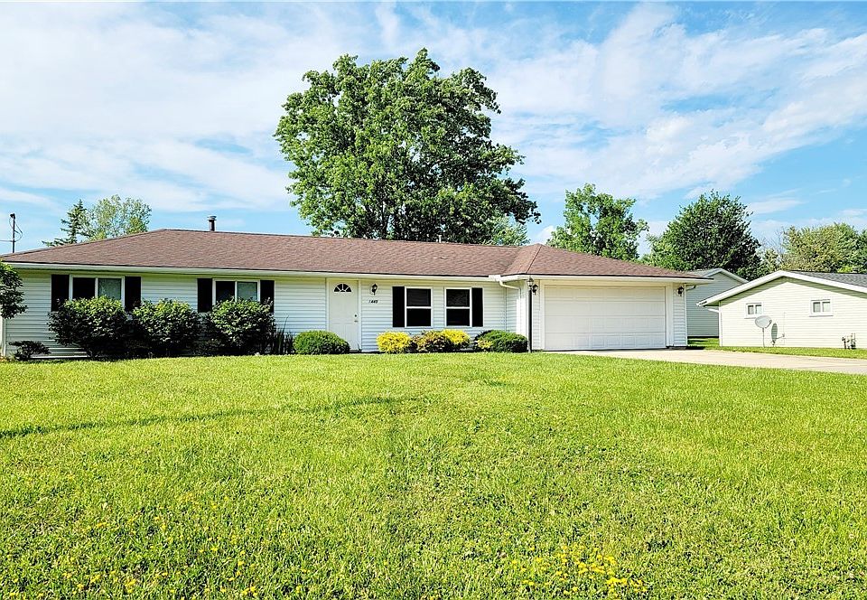 1st image of 1445 Evergreen Dr