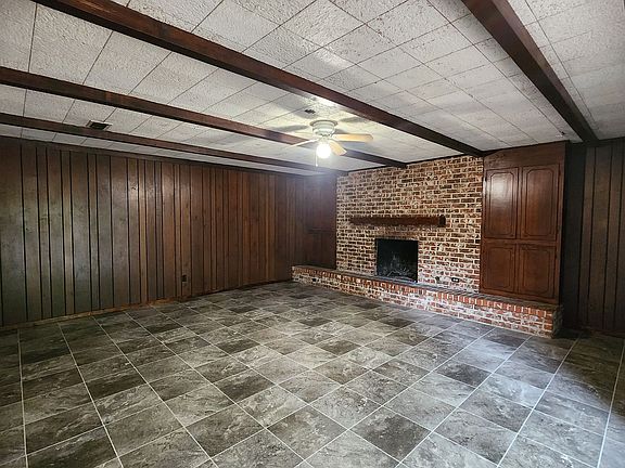 3rd image of 638 Bringhurst Dr
