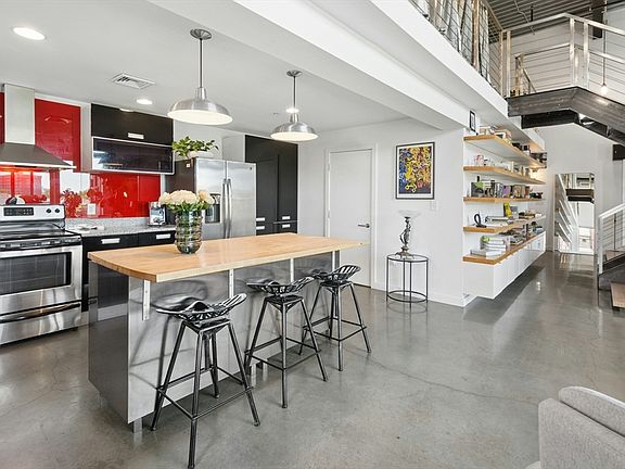 2nd image of 950 Broadway APT 36