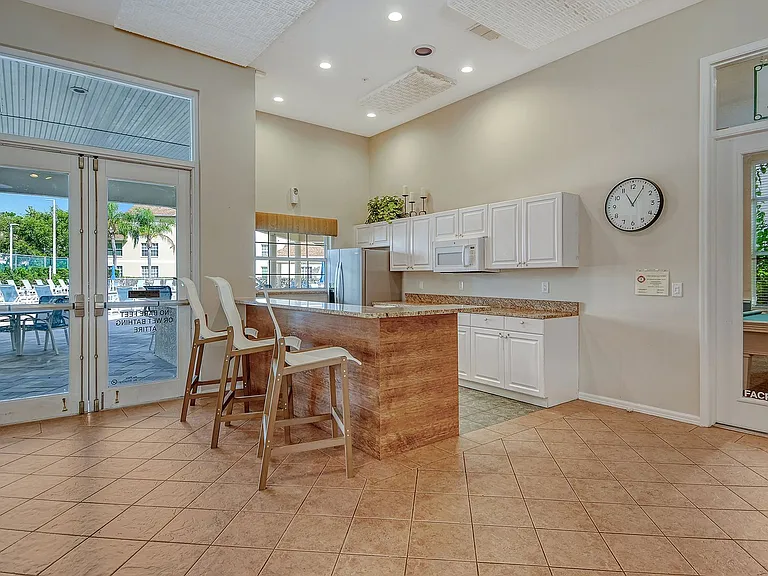 8370 Wingate Dr #724 — Photo 97