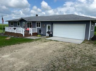 W13878 Hillcrest Rd, Blair, WI 54616