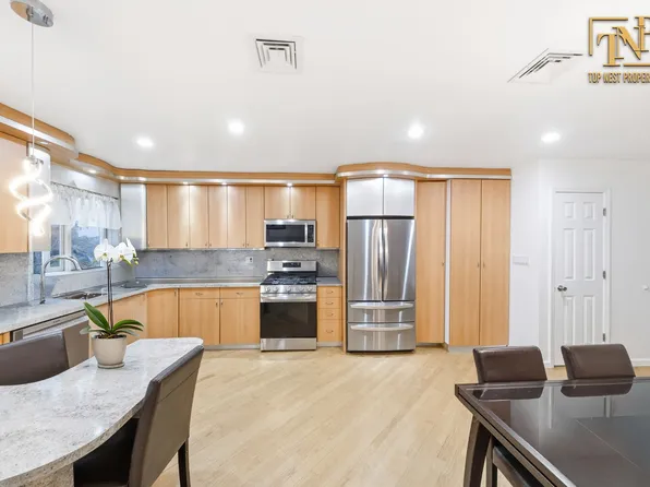 2756 Mill Avenue image 5 of 28