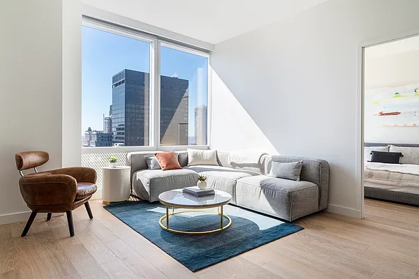 Rented by Greystar | media 34