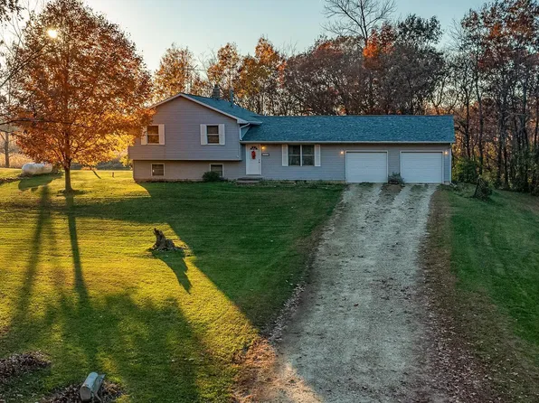 2594 180th St, Alexis, IL 61412