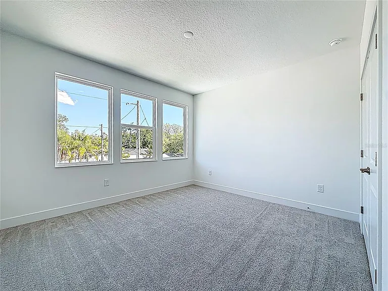 4732 W Wallcraft Ave — Photo 46