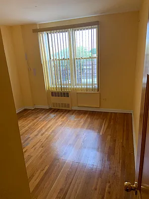 Rented by Smart NY Realty LLC | media 14
