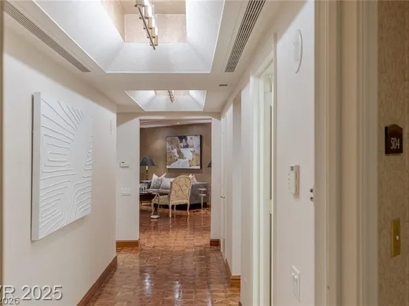 2877 Paradise Rd Unit 504, Las Vegas, NV 89109