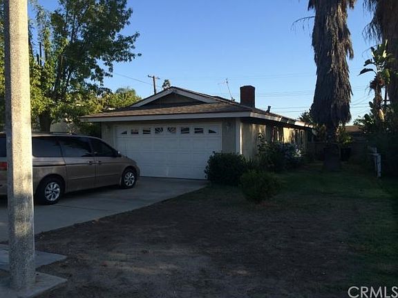 4th image of 874 E Columbia Ave