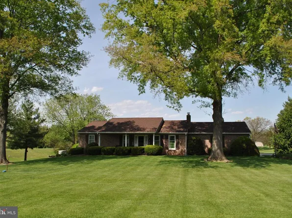 5971 Davidsburg Rd, Dover, PA 17315