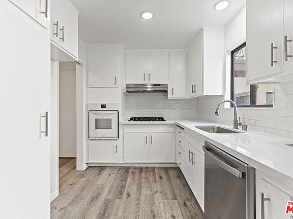 5th image of 1538 Stanford St APT 9