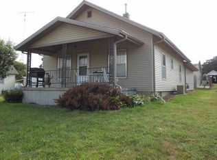 408 W 3rd St, Miltonvale, KS 67466
