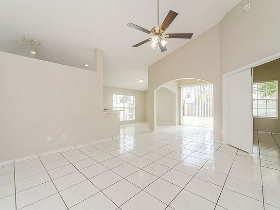 4th image of 8344 Fort Thomas Way