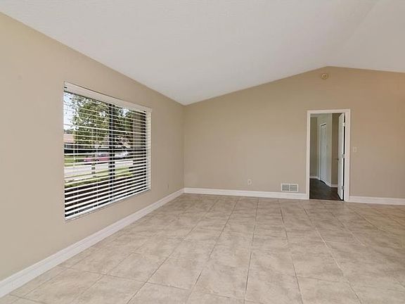 4th image of 2833 Gulf Winds Ct
